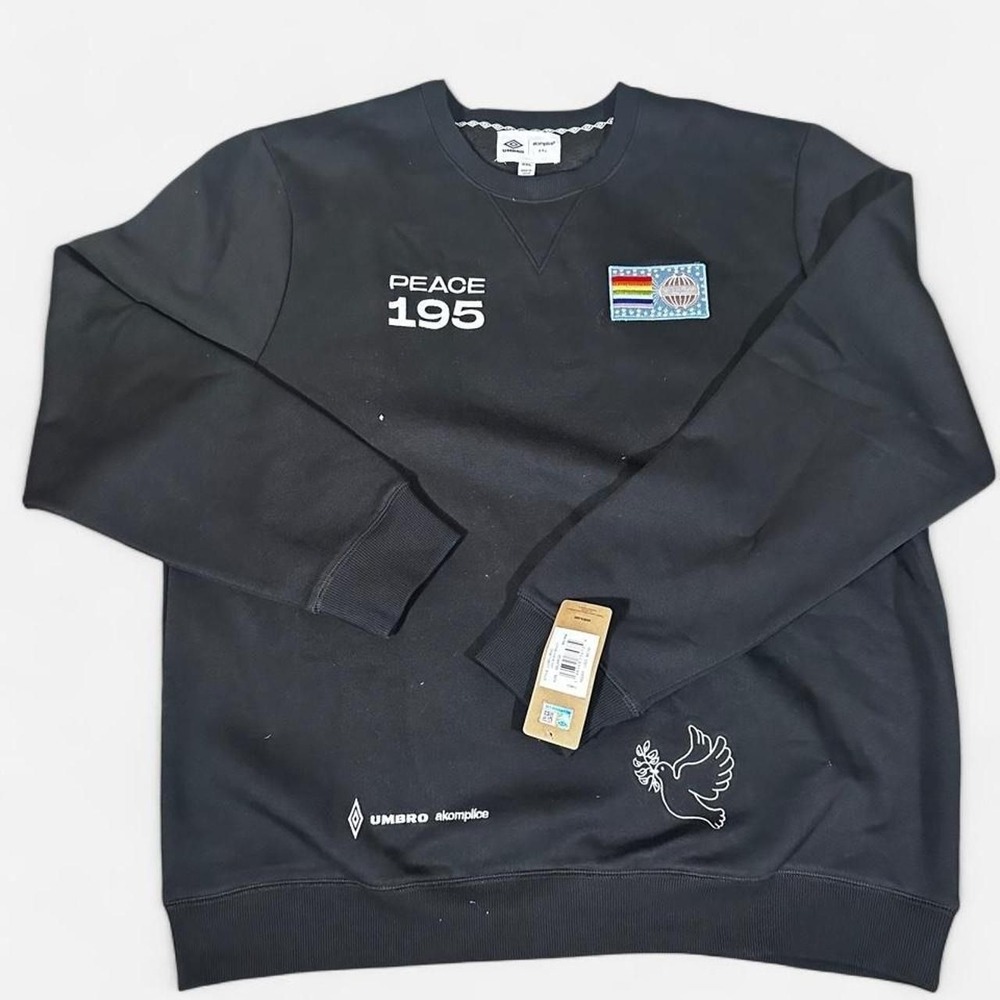 Umbro x Akomplice Peace 195 Crewneck Sweatshirt Black XXL UUM1UBNC